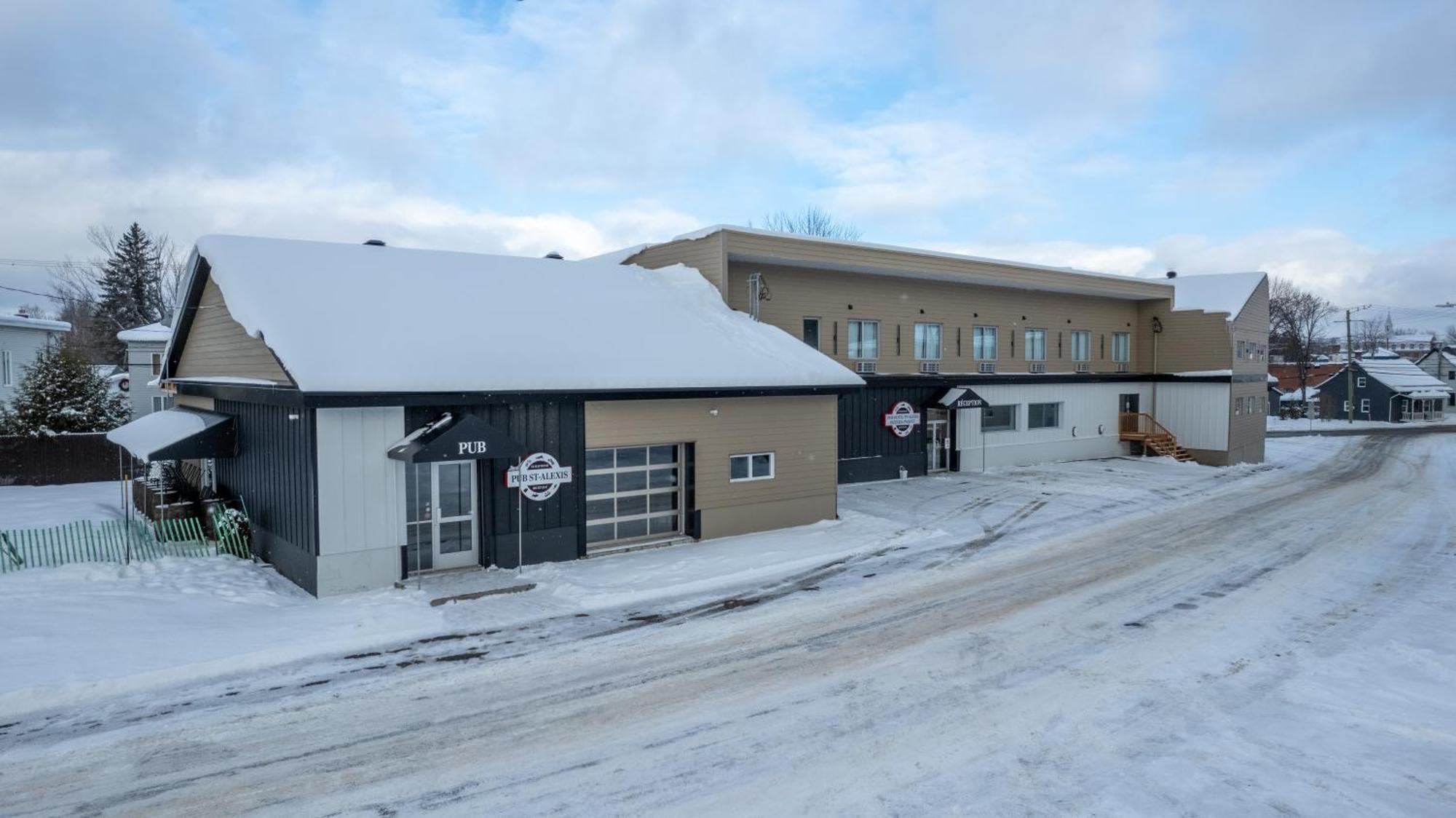 Hotel St-Alexis Saint-Raymond Exterior foto